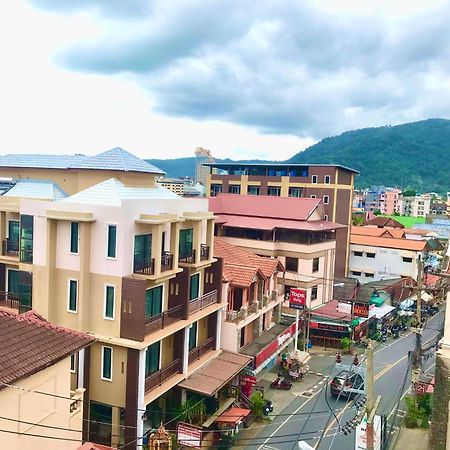 The Luka Guesthouse And Restaurant Patong Exterior foto